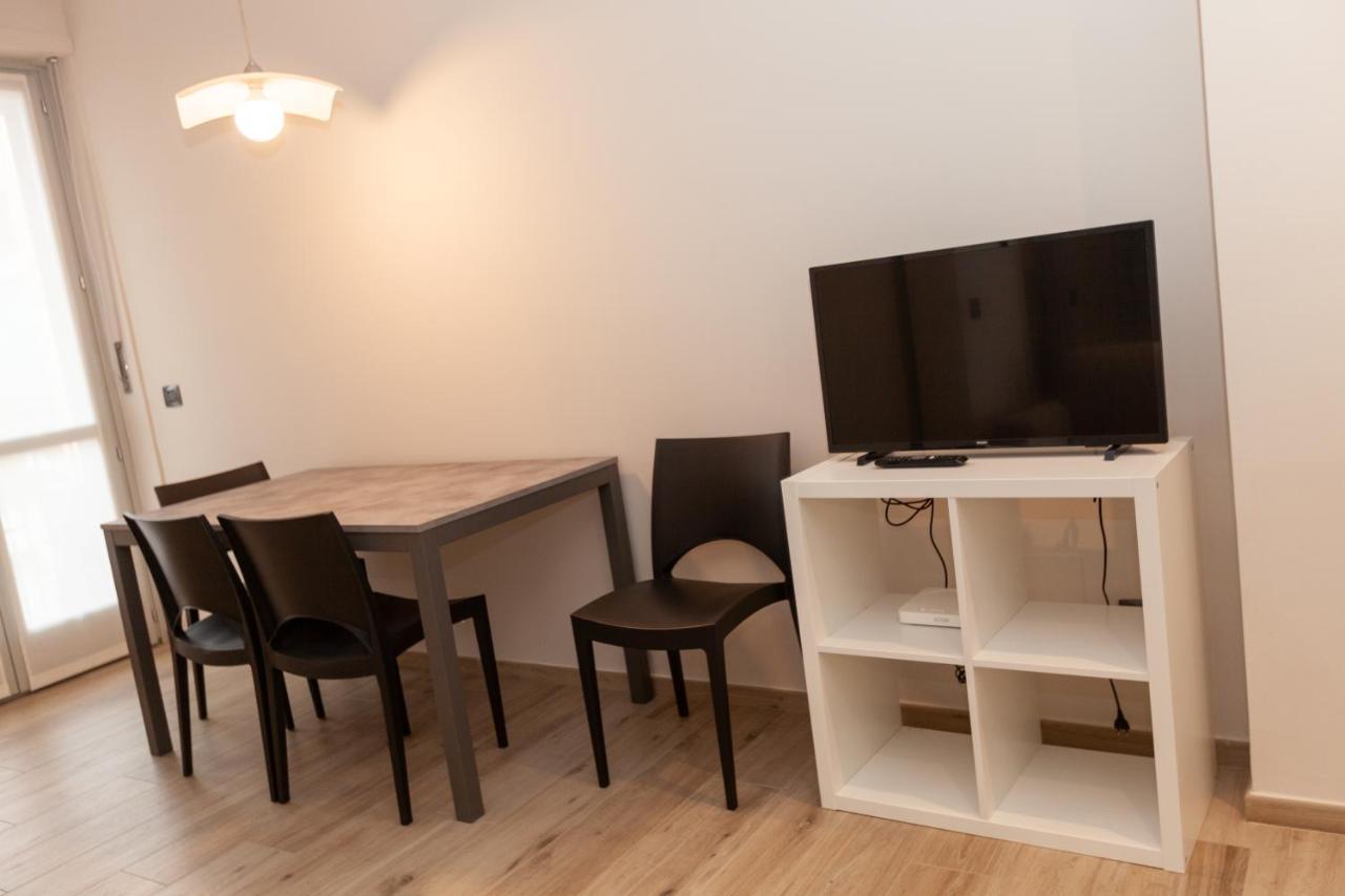 Rossini15 - Garage Privato Apartment Алба Екстериор снимка