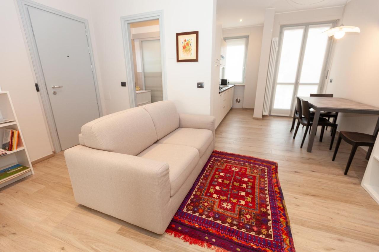 Rossini15 - Garage Privato Apartment Алба Екстериор снимка