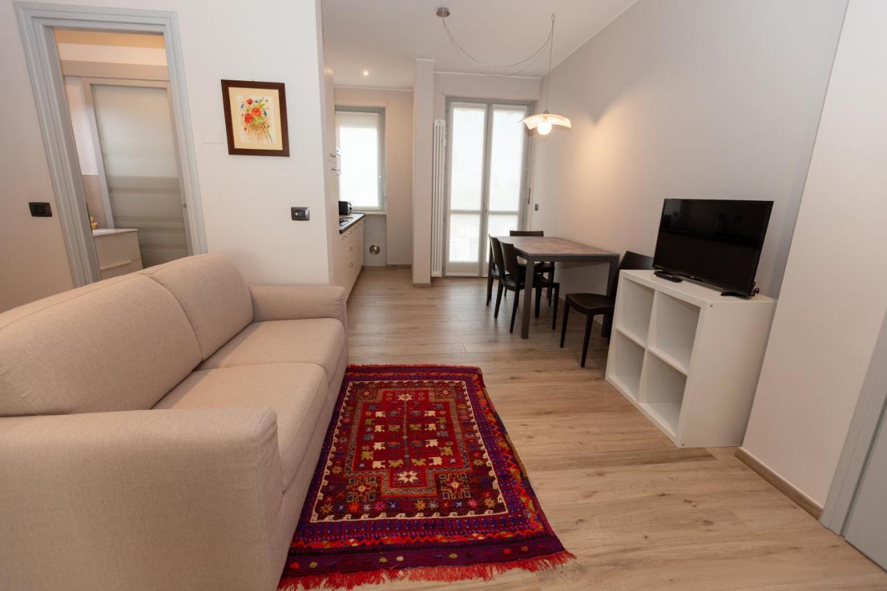 Rossini15 - Garage Privato Apartment Алба Екстериор снимка