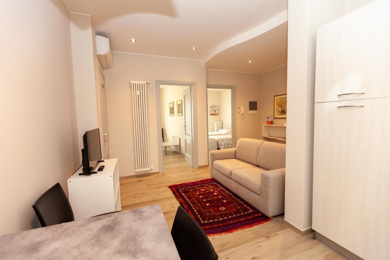 Rossini15 - Garage Privato Apartment Алба Екстериор снимка