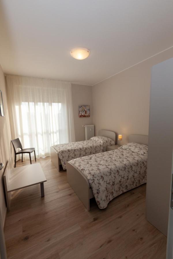 Rossini15 - Garage Privato Apartment Алба Екстериор снимка